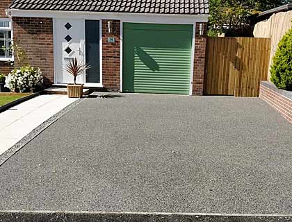 resin bonded drive with car in Havant